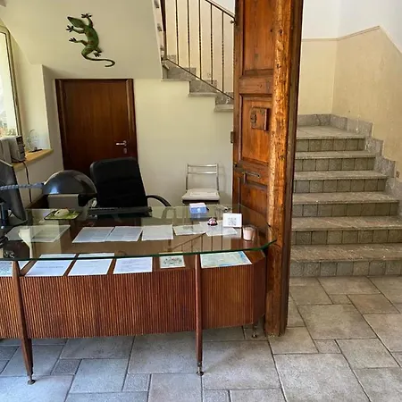 Casale E Relais Hotel Motta Camastra