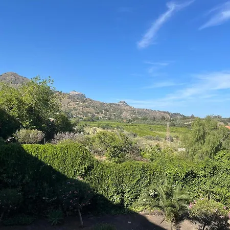 Casale E Relais Motta Camastra