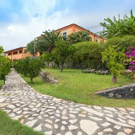 Casale E Relais Motta Camastra