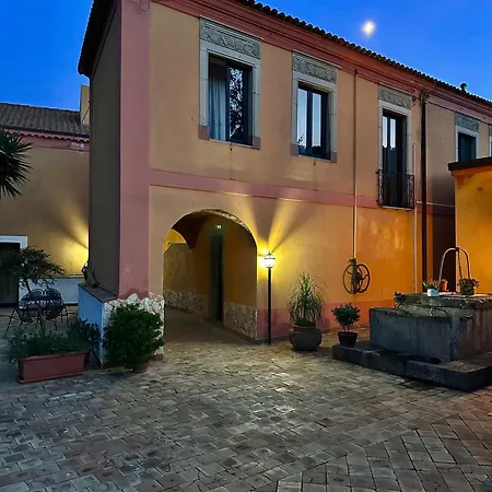 Casale E Relais Hotel
