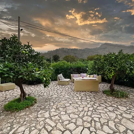Casale E Relais Hotel 4*