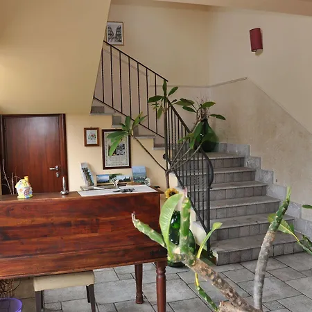 Hotel Casale E Relais Motta Camastra