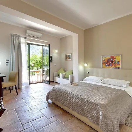 Casale E Relais Hotel Motta Camastra